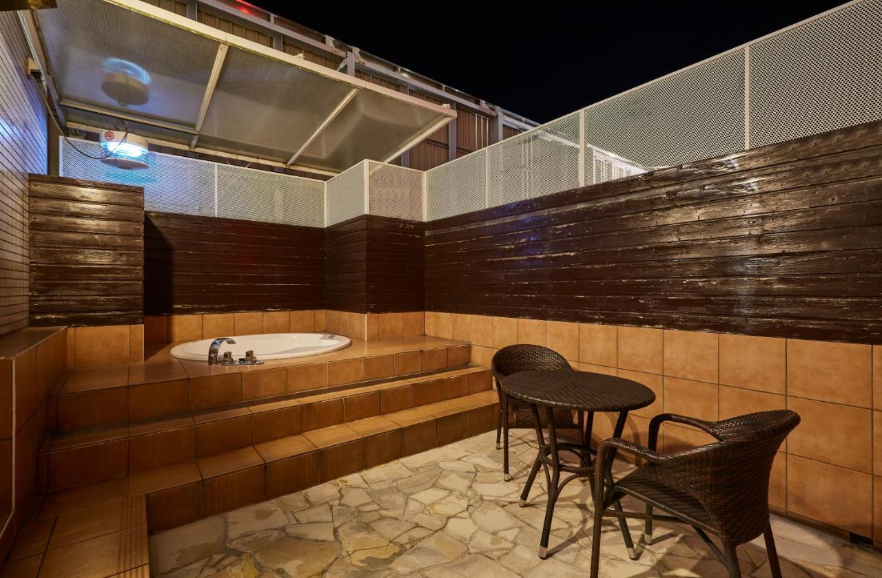 Hotel Christmas (Adults Only) Inazawa 外观 照片